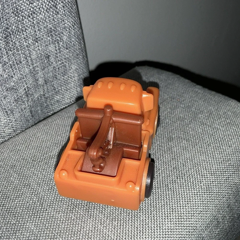 2022‎ Mater Tow Truck Disney Pixar Cars Happy Meal Kids Toy Vehicle